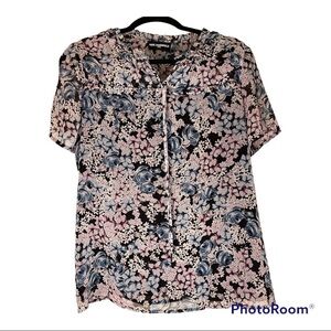 KARL LAGERFELD Paris Floral Top🔴
